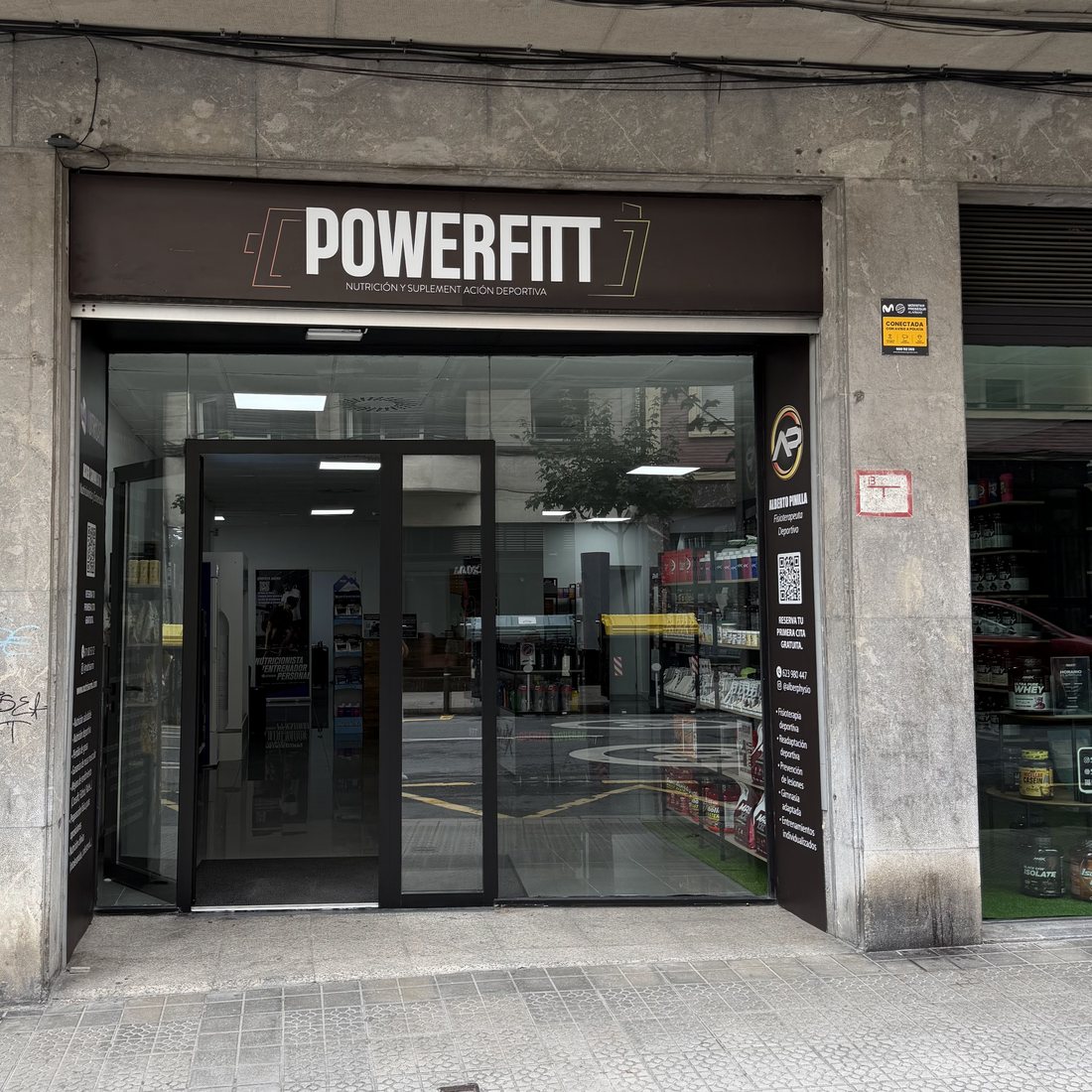 Fachada de PowerFitt Bilbao en la Alameda de Urquijo 69, Bilbao