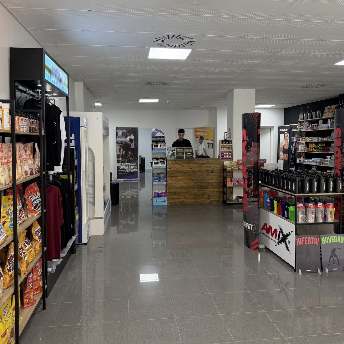 Zona de atención al cliente en PowerFitt Bilbao