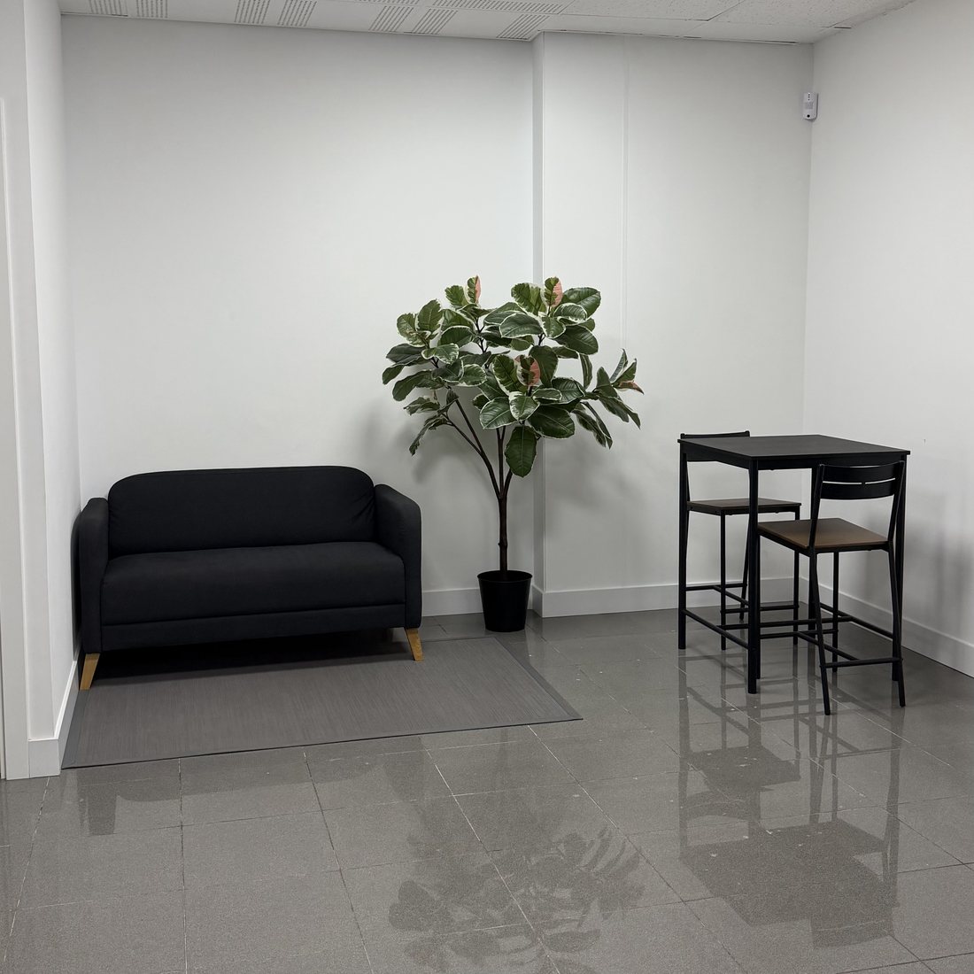 Zona de espera dentro de PowerFitt Bilbao